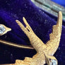 Magnifique Broche divine victorienne en or 18 carats sertie de diamants hirondelles en vol